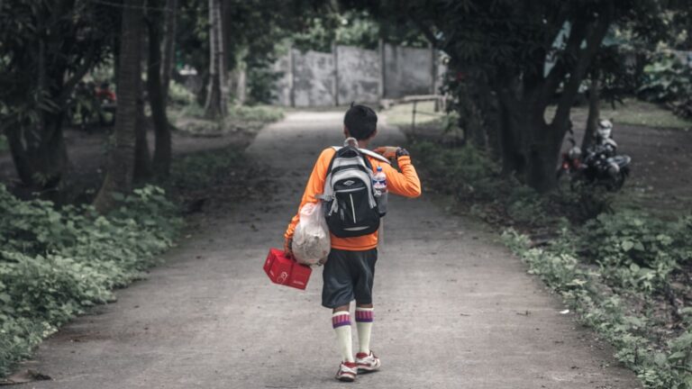 Traveling with Kids: Finding the Right Backpack for Their Needs